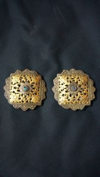 Broach (Bhutan:Koma)