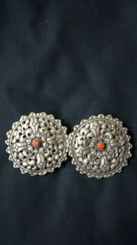 Broach (Bhutan:Koma)