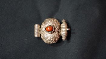 Shrine box (Tib: Gau)