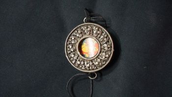 Shrine box (Tib: Gau)