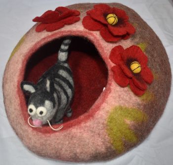 Handmade 100% Pure Woolen Felt Cat Cave