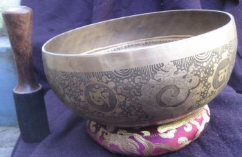 9.5 inch Master Quality long Vibrating Sound A Note Tibetan Singing Bowl, Nepal