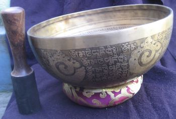 10 inch Master Quality long Vibrating Sound A Note Tibetan Singing Bowl, Nepal