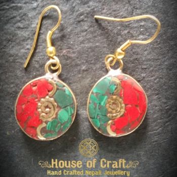 Hand-made Light Weight Stone Filled Brass Round Yin Yang Earring