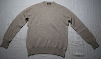 luxurious mens crewneck pure cashmere sweater.