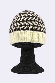 100% Woolen Outside and Polyester Inside Stretchable Soft & Warm Black & White Patterned Beanie Hat