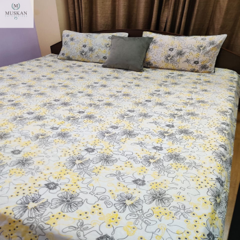 Yellow and Black Screen Print Bedsheet Set