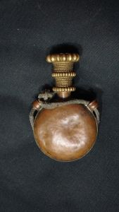 Snuff bottle (Tibet)