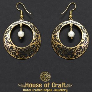 Round Earring Floral Design Between Round Cut