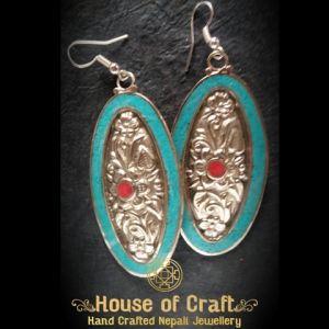 Light Weight Hand-Made White Metal Stone Filled Die Casted Oval Earring