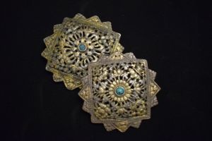 Broach (Bhutan:Koma)