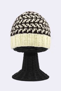 100% Woolen Outside and Polyester Inside Stretchable Soft & Warm Black & White Patterned Beanie Hat